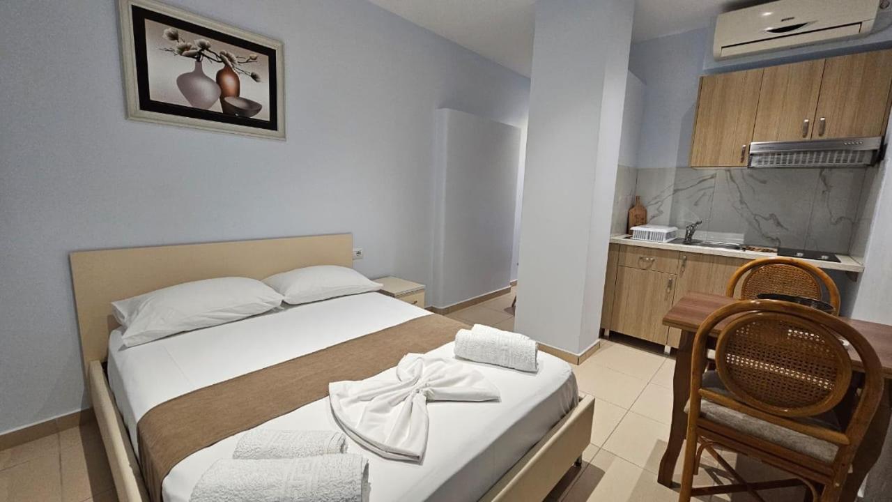 Arileo Hotel Himarë Værelse billede