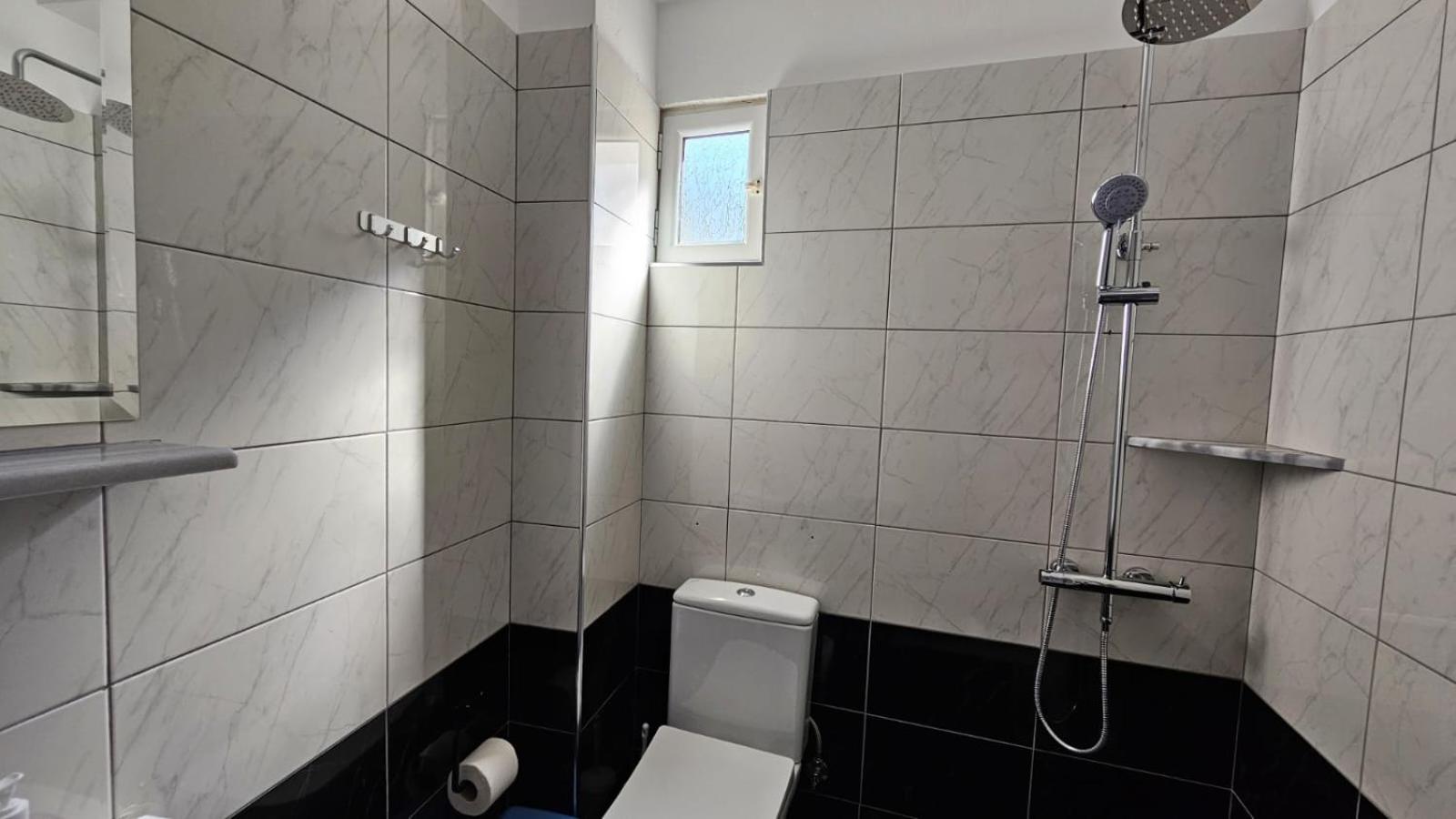 Arileo Hotel Himarë Værelse billede
