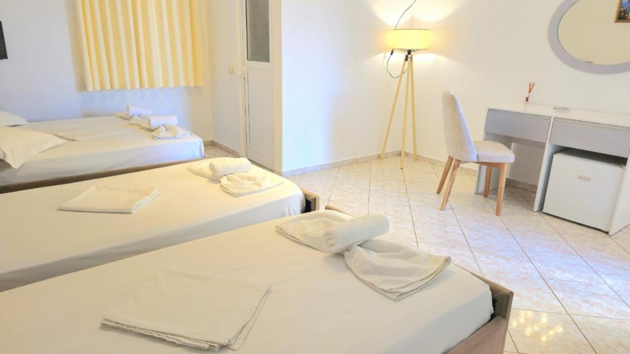 Arileo Hotel Himarë Eksteriør billede